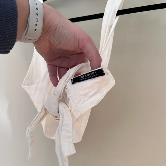 Trendy Tex Collection White Crop Top - Picture 4 of 4